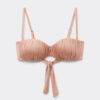 Bandeau-Bikini-Oberteil mit abgestufter Polsterung aus glänzendem Satin