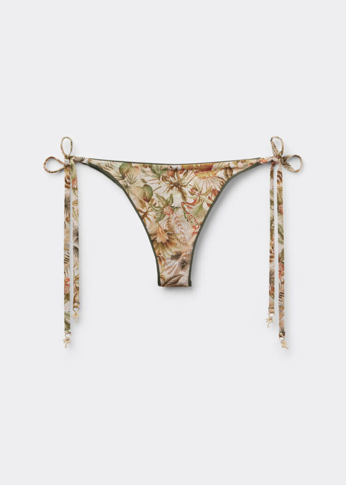 Bikini-Höschen im Brazilian-Bikini-Stil mit tropischem Blattmuster