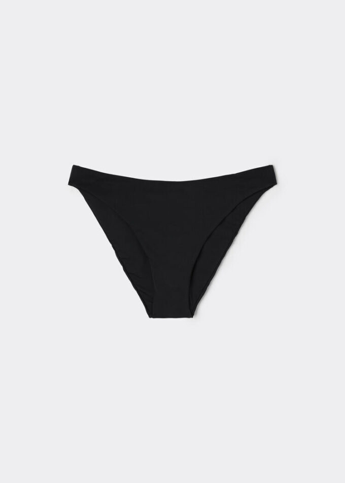 Bikinihosen mit hohem Beinausschnitt