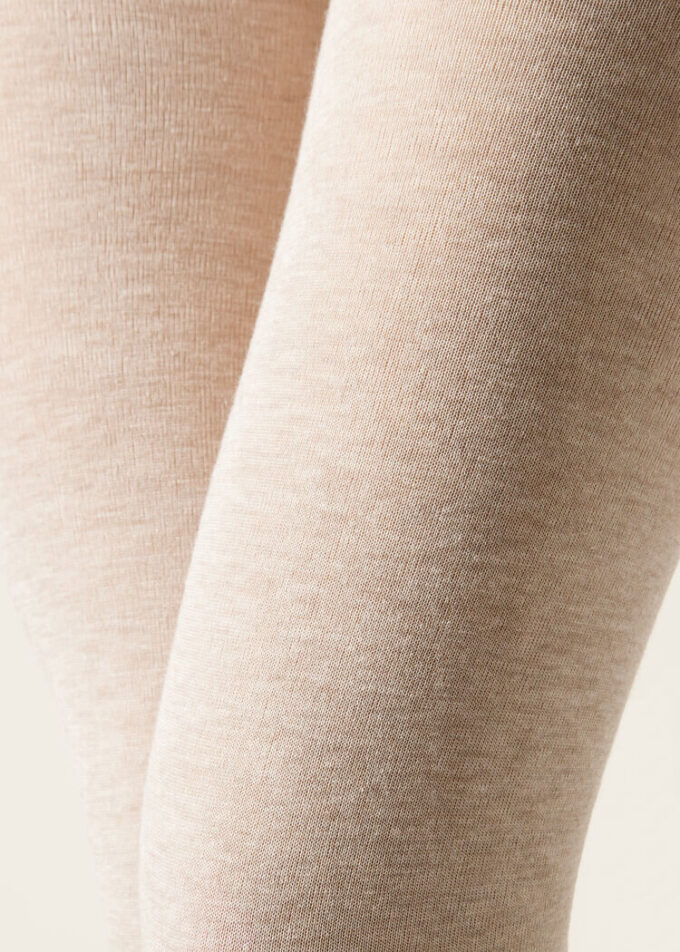Blickdichte, matte Strumpfhose aus Kaschmir und Modal
