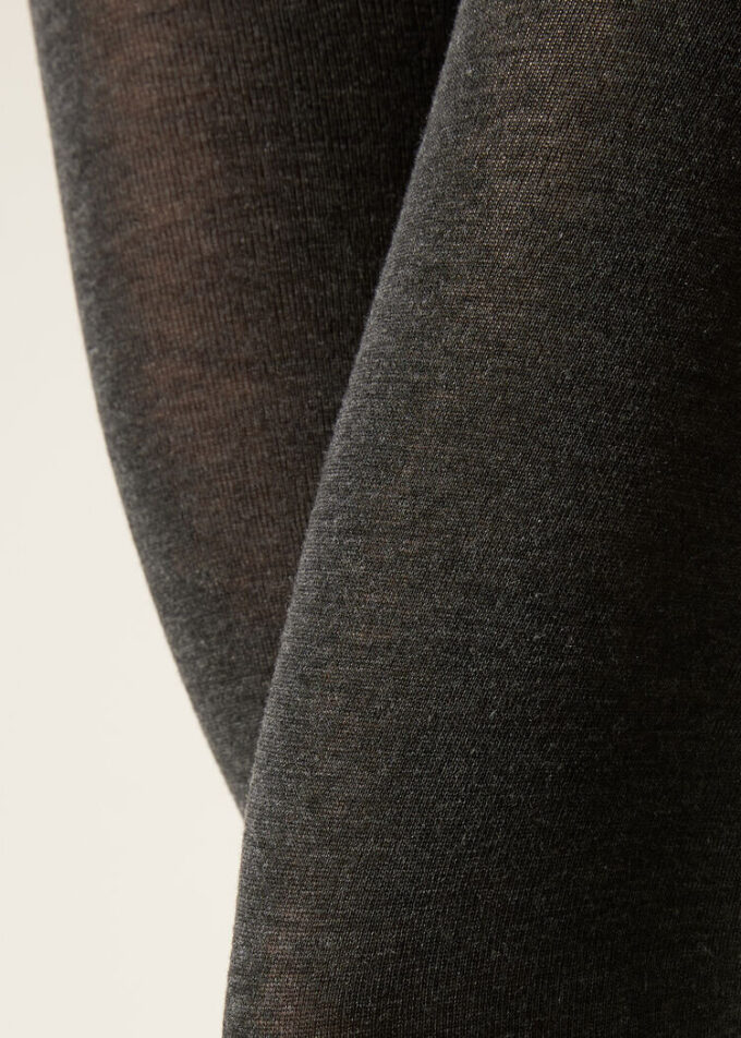 Blickdichte, matte Strumpfhose aus Kaschmir und Modal