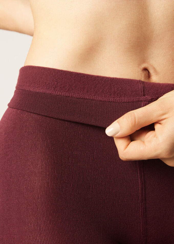 Blickdichte, matte Thermal-Strumpfhose