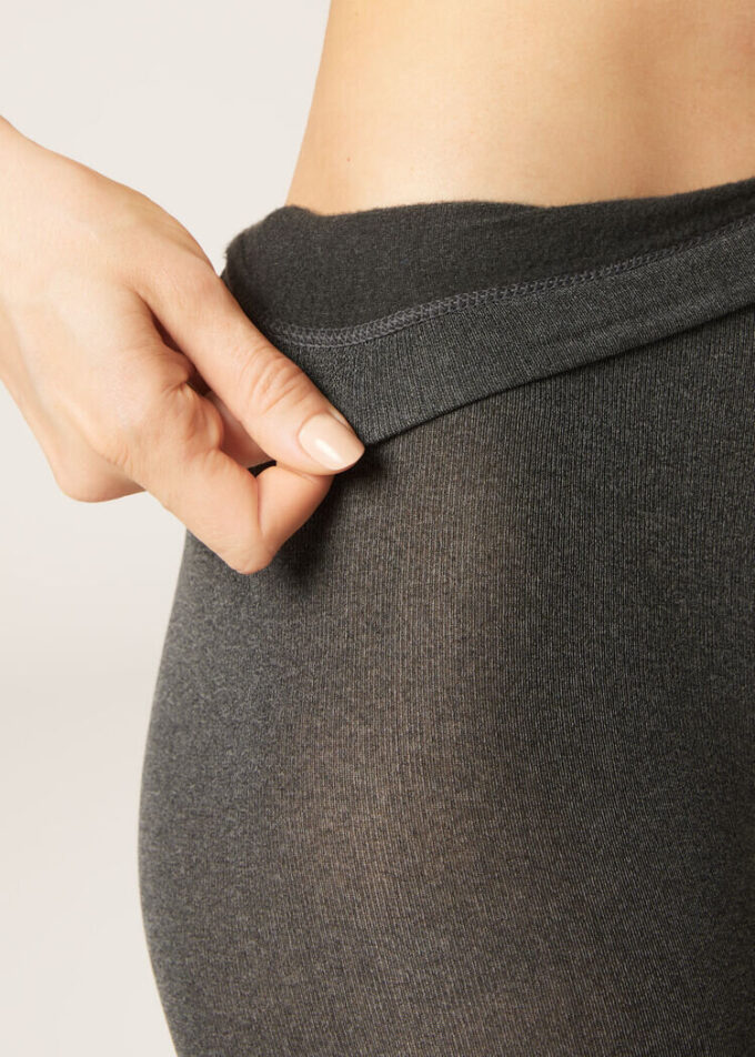 Blickdichte, matte Thermal-Strumpfhose