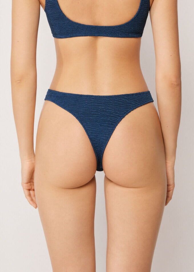Brazilian-Bikinihosen Crinkle Waves