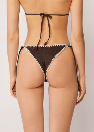 Brazilian-Bikinihosen-Slip mit zweifarbiger Stickerei