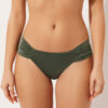 Drapierte Brazilian-Bikinihose aus glänzendem Satin