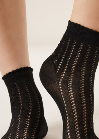 Durchbrochene Socken