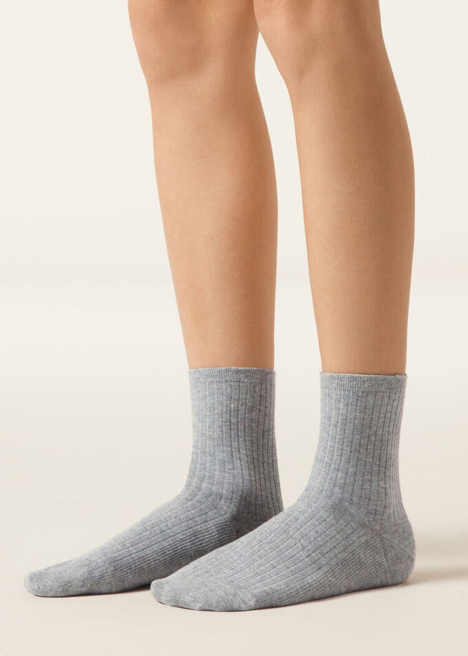 Gestreifte kurze Socken