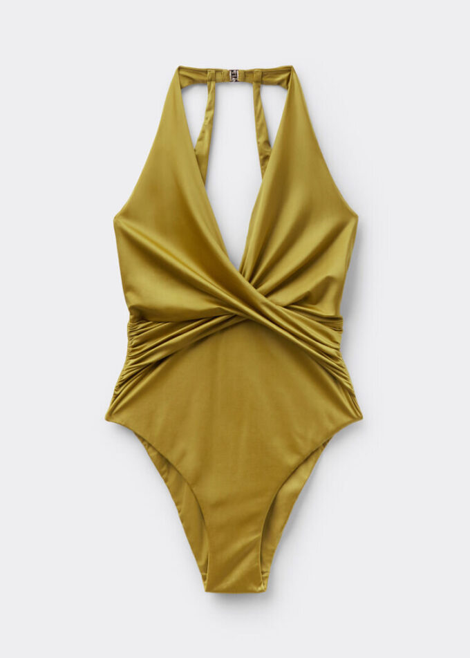 Glänzender Einteiler aus Satin