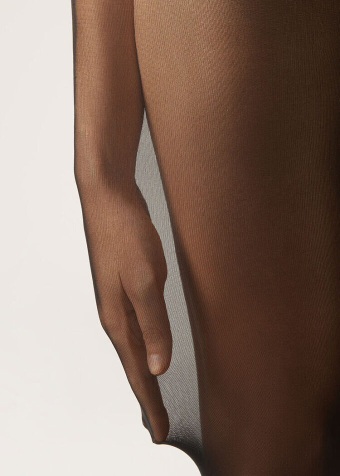 Halbtransparente, matte, unsichtbare 30-Den-Strumpfhose