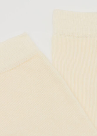 Hohe Socken aus Wolle und Baumwolle