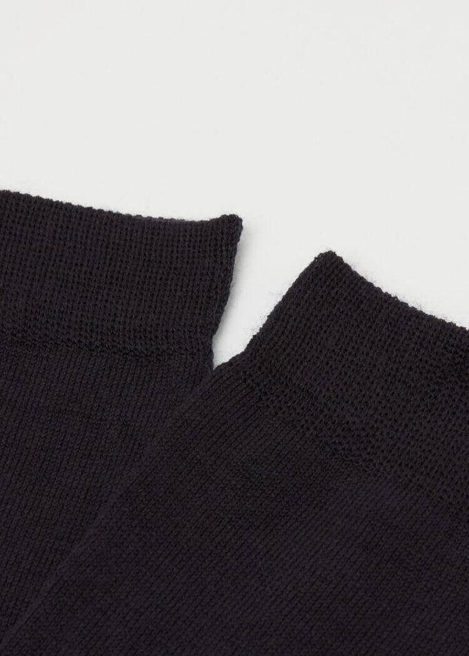 Hohe Socken aus Wolle und Baumwolle