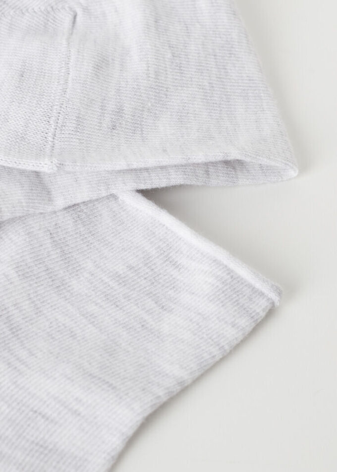 Kurze Socken aus Baumwolle ohne Bündchen