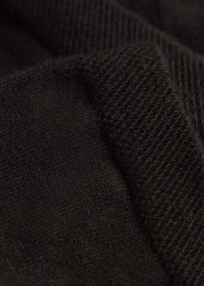 Kurze Socken mit verziertem Bündchen