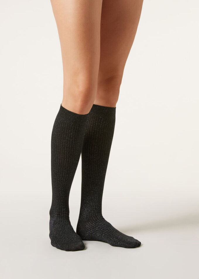 Lange gerippte Baumwollsocken