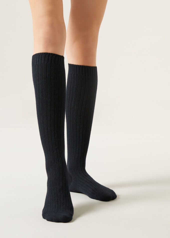 Lange gerippte Socken aus Wolle und Kaschmir
