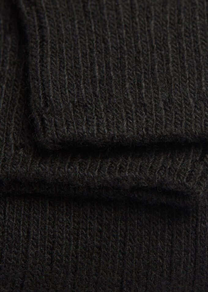 Lange gerippte Socken aus Wolle und Kaschmir