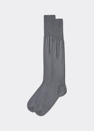 Lange Herrensocken aus Lisle-Garn