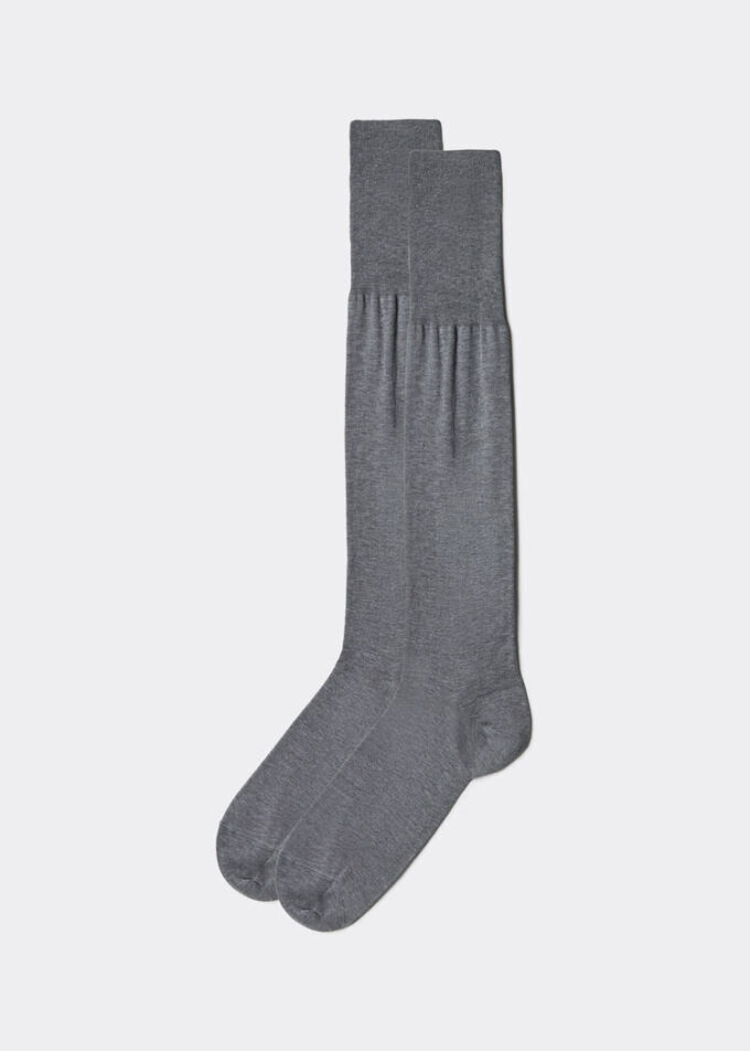 Lange Herrensocken aus Lisle-Garn