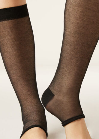 Lange Socken mit offener Spitze