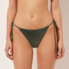 Satin-Bikinihosen im Brazilian-Bikini-Stil
