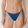 Satin-Bikinihosen im Brazilian-Bikini-Stil