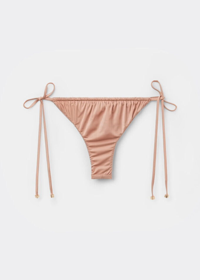 Satin-Bikinihosen im Brazilian-Bikini-Stil