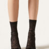 Socken mit Blumenmuster