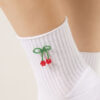 Socken mit Kirschapplikation