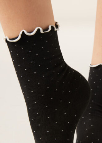 Socken mit Mikro-Punkten