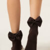 Socken mit Schleife