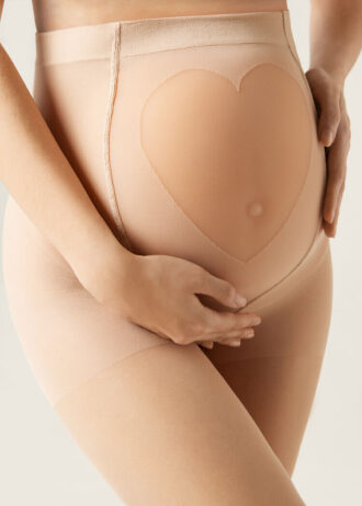 Transparente 20-Denier-Maternity-Strumpfhose mit durchsichtigem Herz