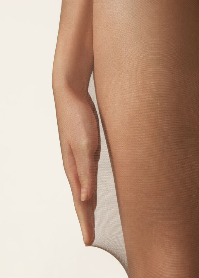 Transparente 30-Denier-Strumpfhose mit Control Top-Oberteil