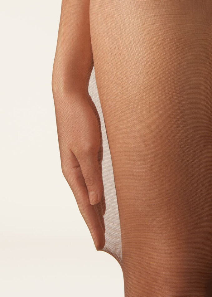 Transparente 30-Denier-Strumpfhose mit Control Top-Oberteil