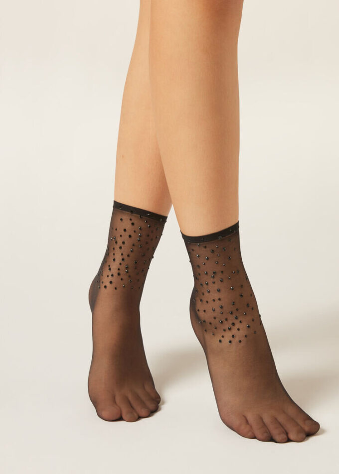 Transparente kurze Socken mit Strasssteinen