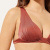 Triangel-Bikinioberteil mit abgestufter Polsterung, glänzender Satin